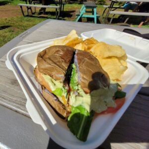 Chipmunk On The Hunt - Hawaiian tasty sandwich served with fresh vegetables and chips
