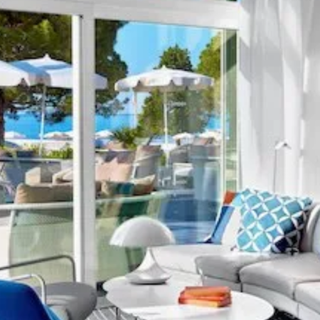 Beachfront lounge area at Le Méridien Beach Plaza Monaco with Mediterranean sea view